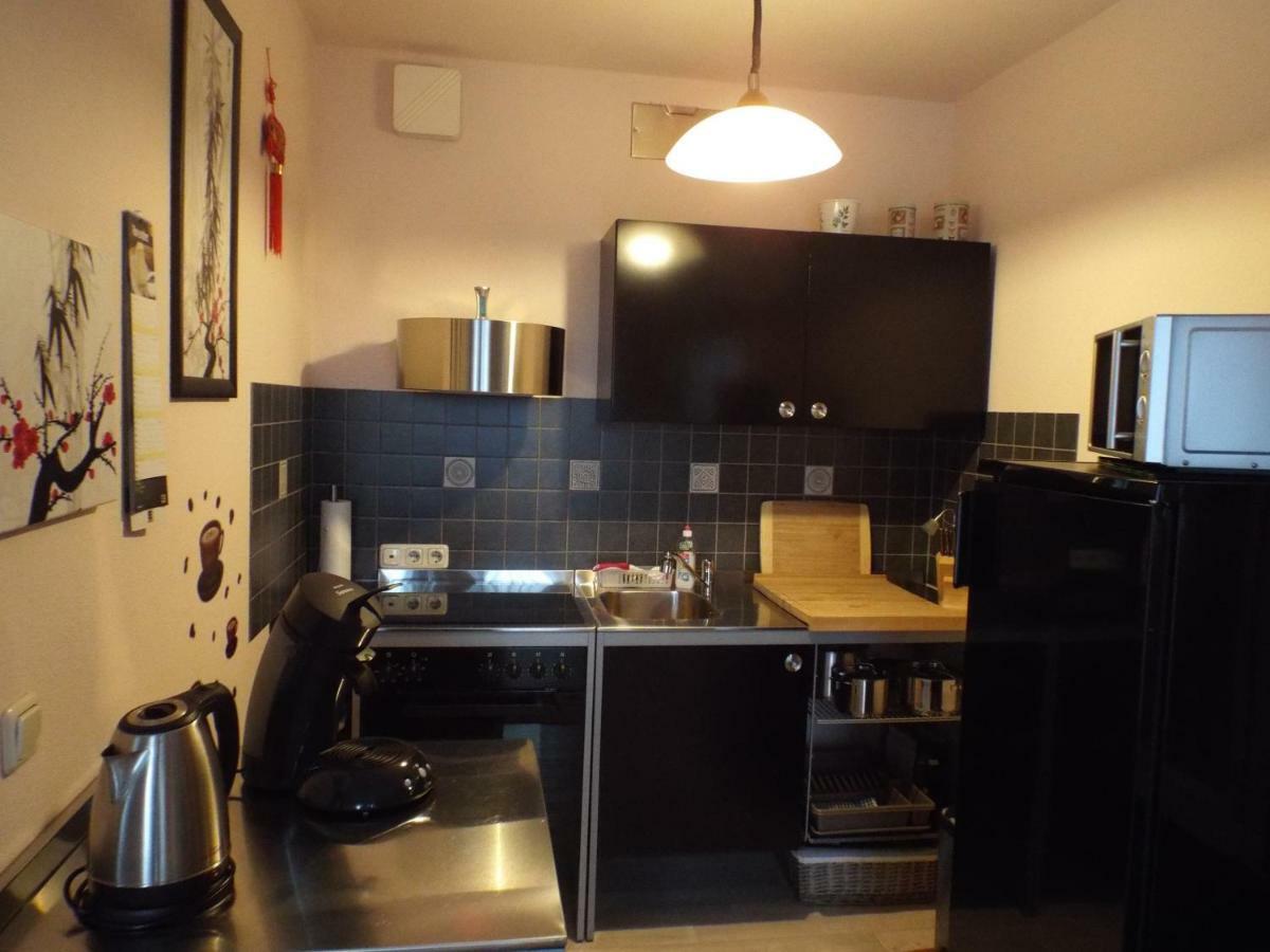 2-Zimmer-Ferienwohnung "Garten Der Welt" Берлин Экстерьер фото