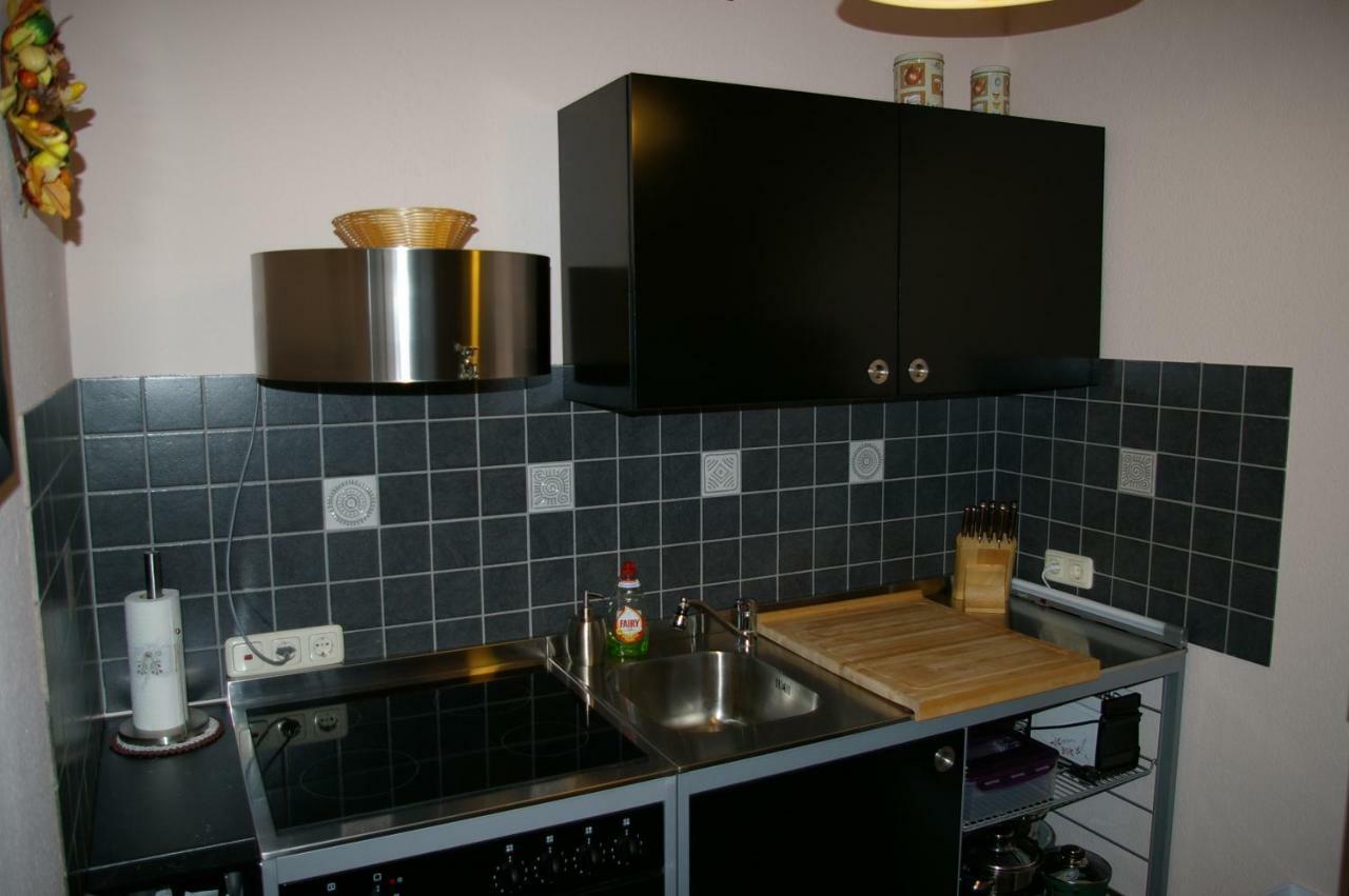 2-Zimmer-Ferienwohnung "Garten Der Welt" Берлин Экстерьер фото